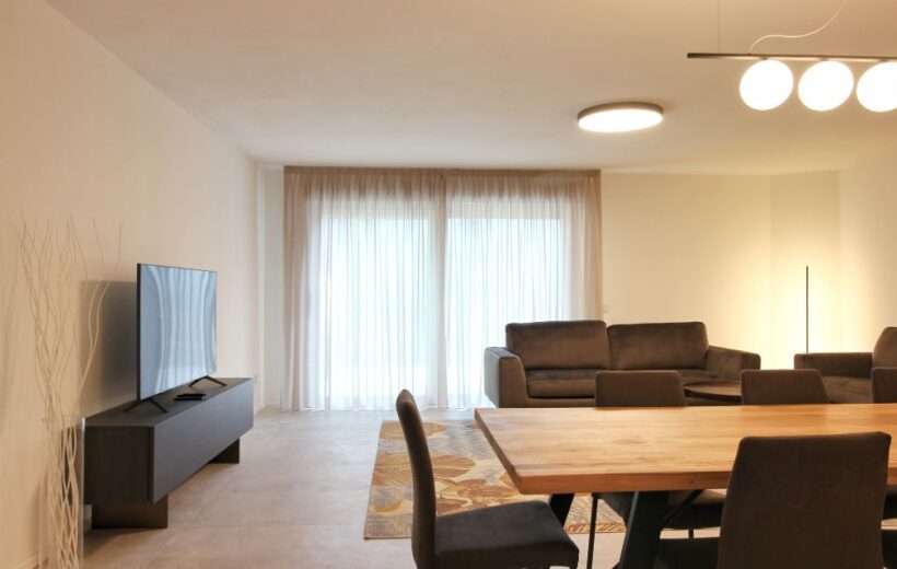 Apartment with Garden