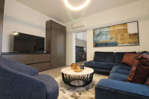 Gallery Thumbnail 11